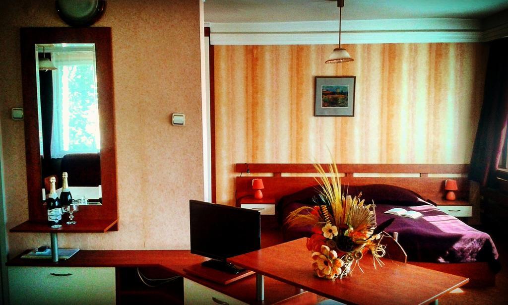 Hotel Of Bulgarian Academy Of Sciences Sofia Esterno foto