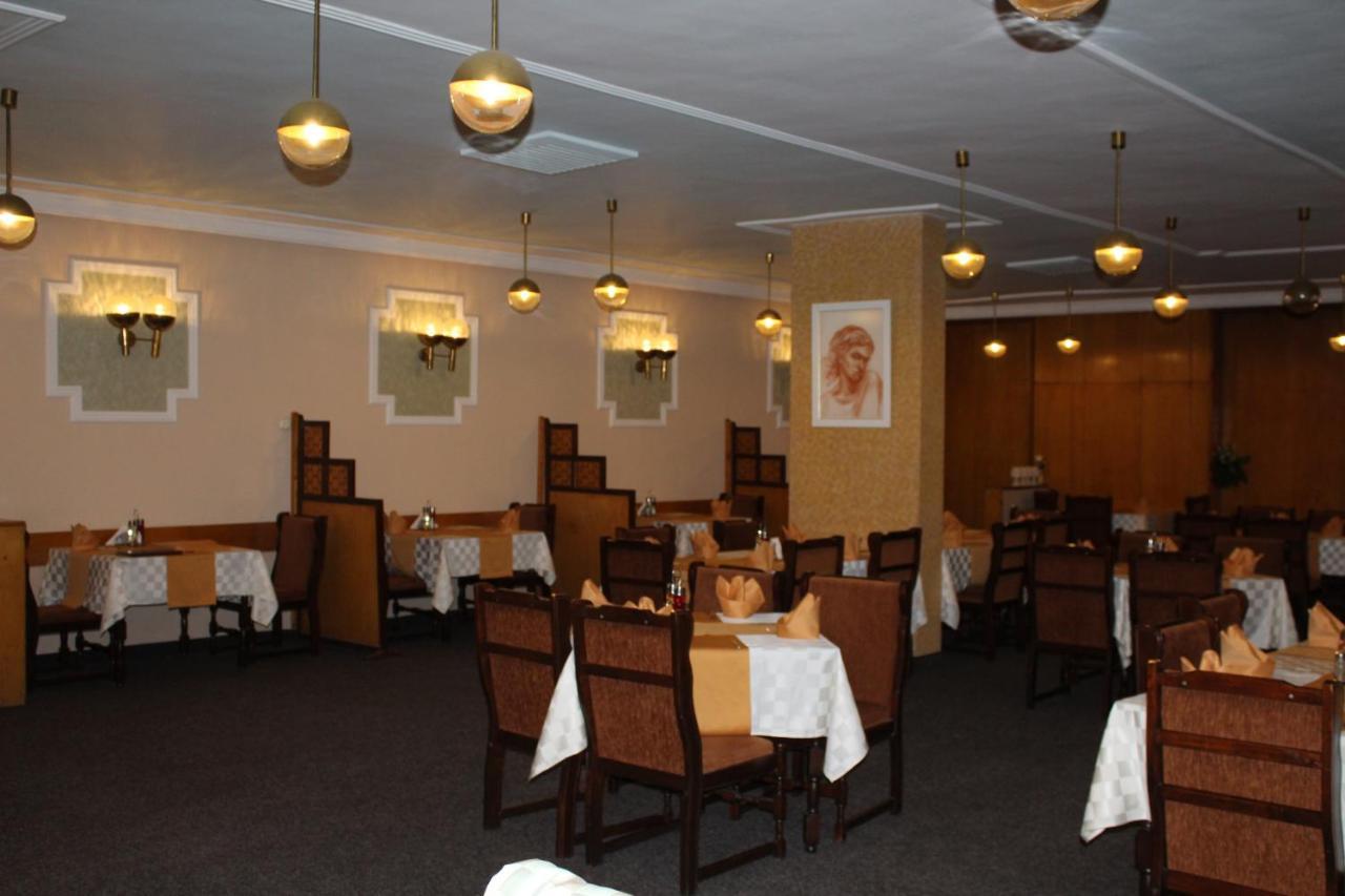 Hotel Of Bulgarian Academy Of Sciences Sofia Esterno foto
